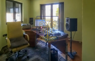 Maisonette, 270 sq.m.