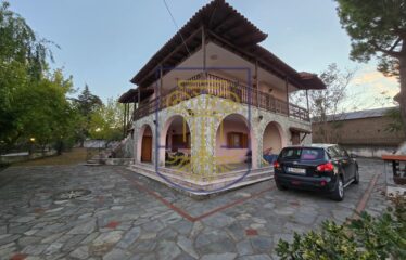 House for Sale with1,122 sq.m. plot