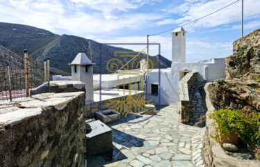 Traditional Home with 12,619 sq.m. of Land