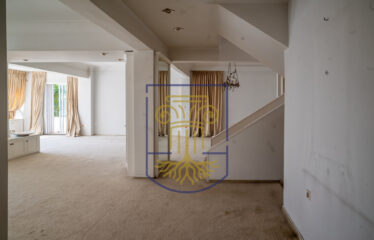Maisonette, 400 sq.m.