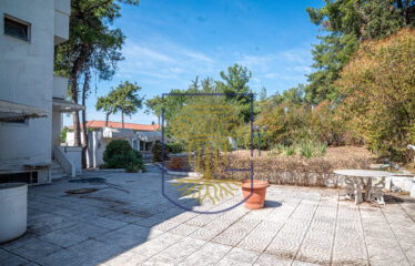 Maisonette, 400 sq.m.
